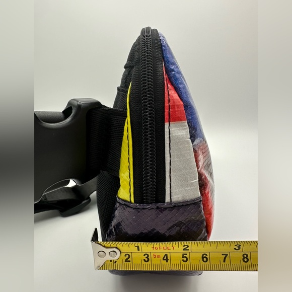 RAREFORM Large Zion Sling Bag Zip Belt Bag Fanny Pack Blue Polka Dot Pattern EUC - Picture 7 of 16